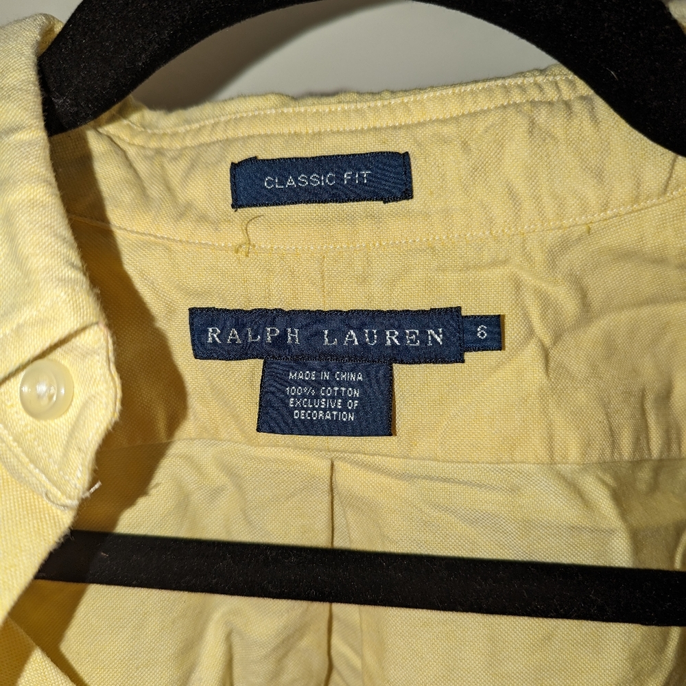 Button down - Picture 2 of 2